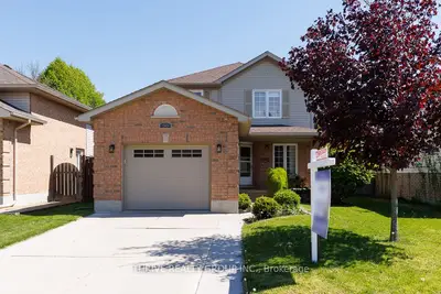 Detached in Strathroy-Caradoc