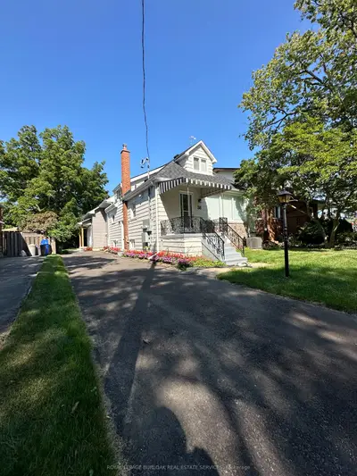 Triplex in Hamilton