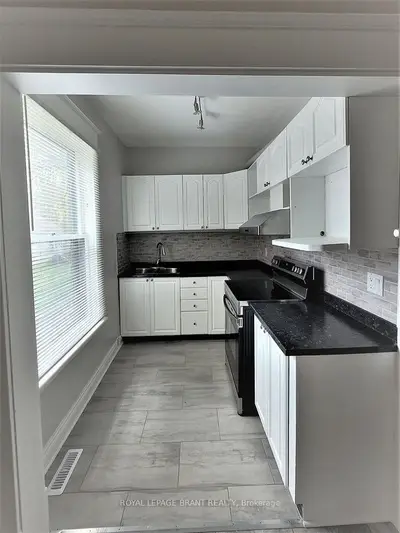 Duplex in Brantford