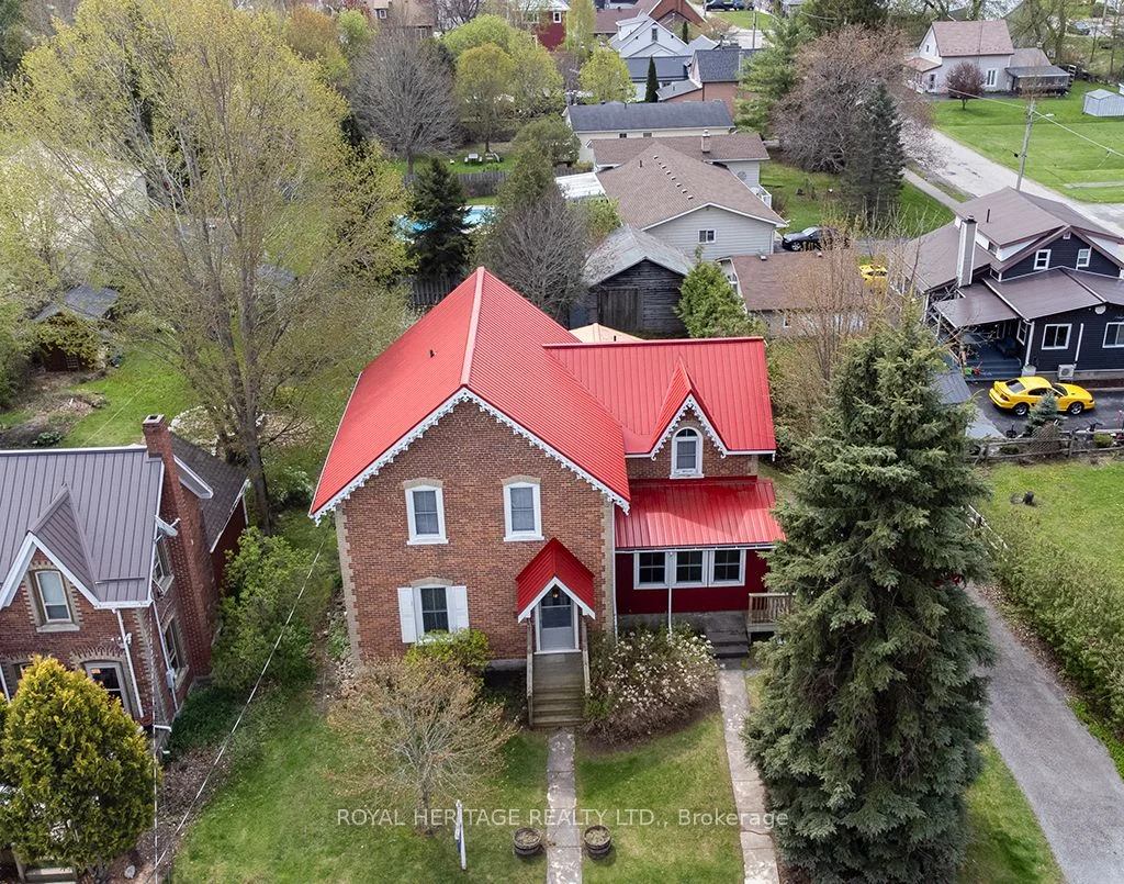 27 Bedford Street, Westport, ON K0G 1X0