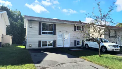 Semi-Detached Condo in Bracebridge