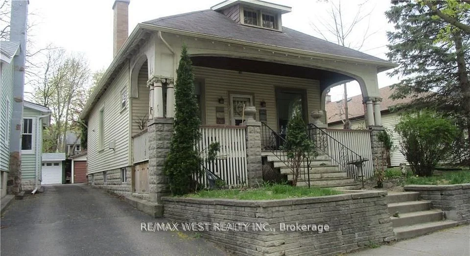 52 Becher Street, London South, On N6c 1a5