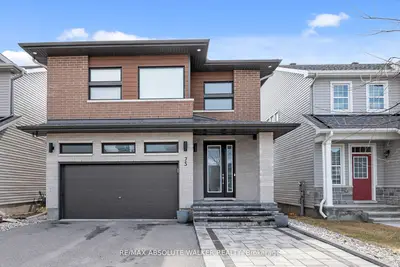 Detached in Blossom Park - Airport and Area