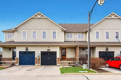 Att/Row/Townhouse in Hamilton
