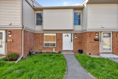 Condo Townhouse in Hunt Club - Windsor Park Village and Area