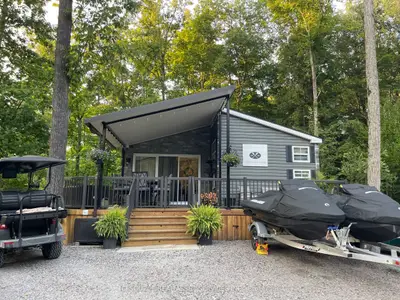 MobileTrailer in Gravenhurst