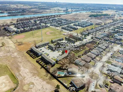 Condo Townhouse in St. Catharines