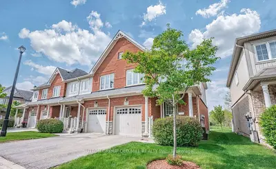 Condo Townhouse in Guelph