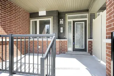 Condo Townhouse in Kanata