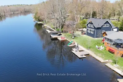 Detached in Gravenhurst