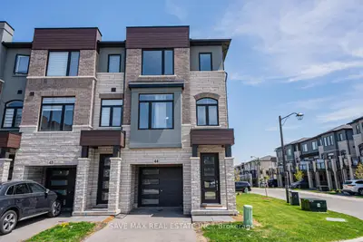 Att/Row/Townhouse in Cambridge