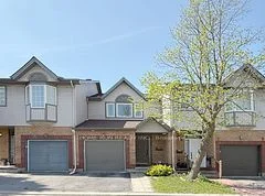 35 Santa Cruz Private, Alta Vista and Area, ON K1G 6M5