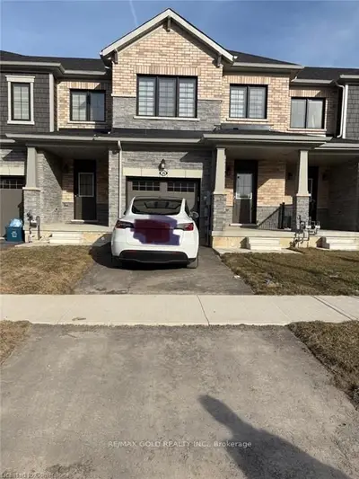 Att/Row/Townhouse in Thorold