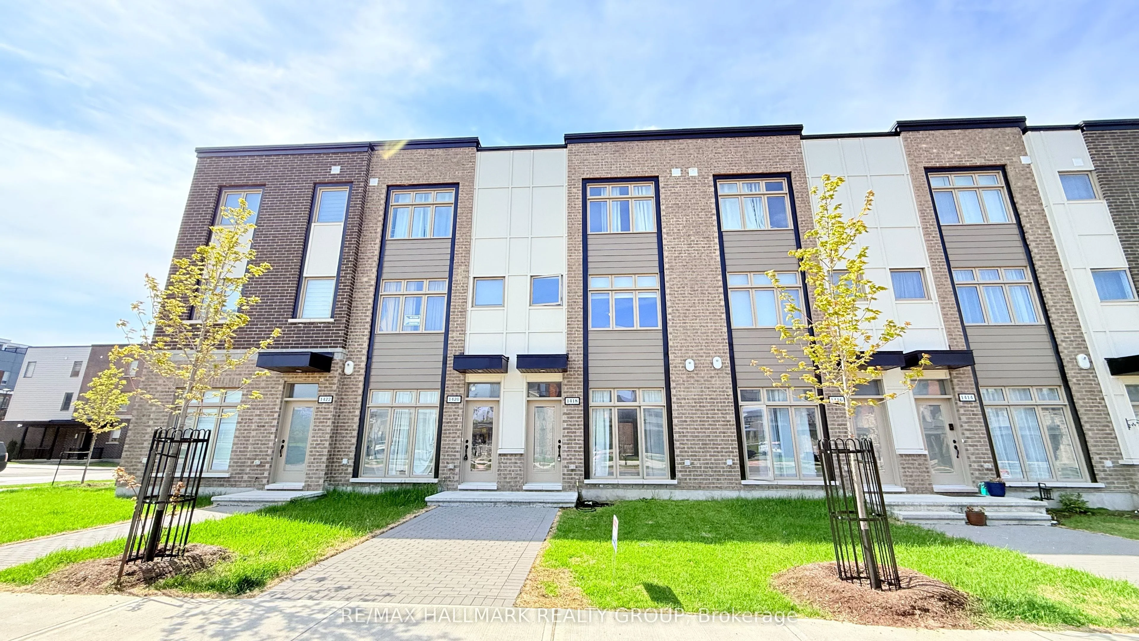 1418 Hemlock Road, Manor Park - Cardinal Glen And Area, On K1k 5a8