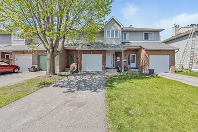 Att/Row/Townhouse in Orleans - Cumberland and Area