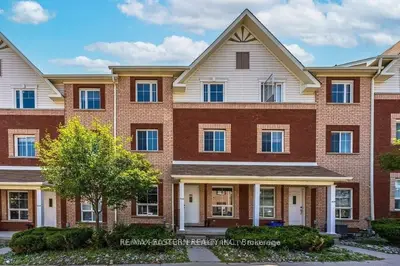 Att/Row/Townhouse in Peterborough