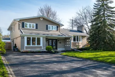 Detached in Kingston