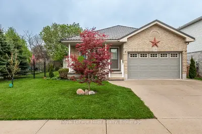 Detached in Stratford