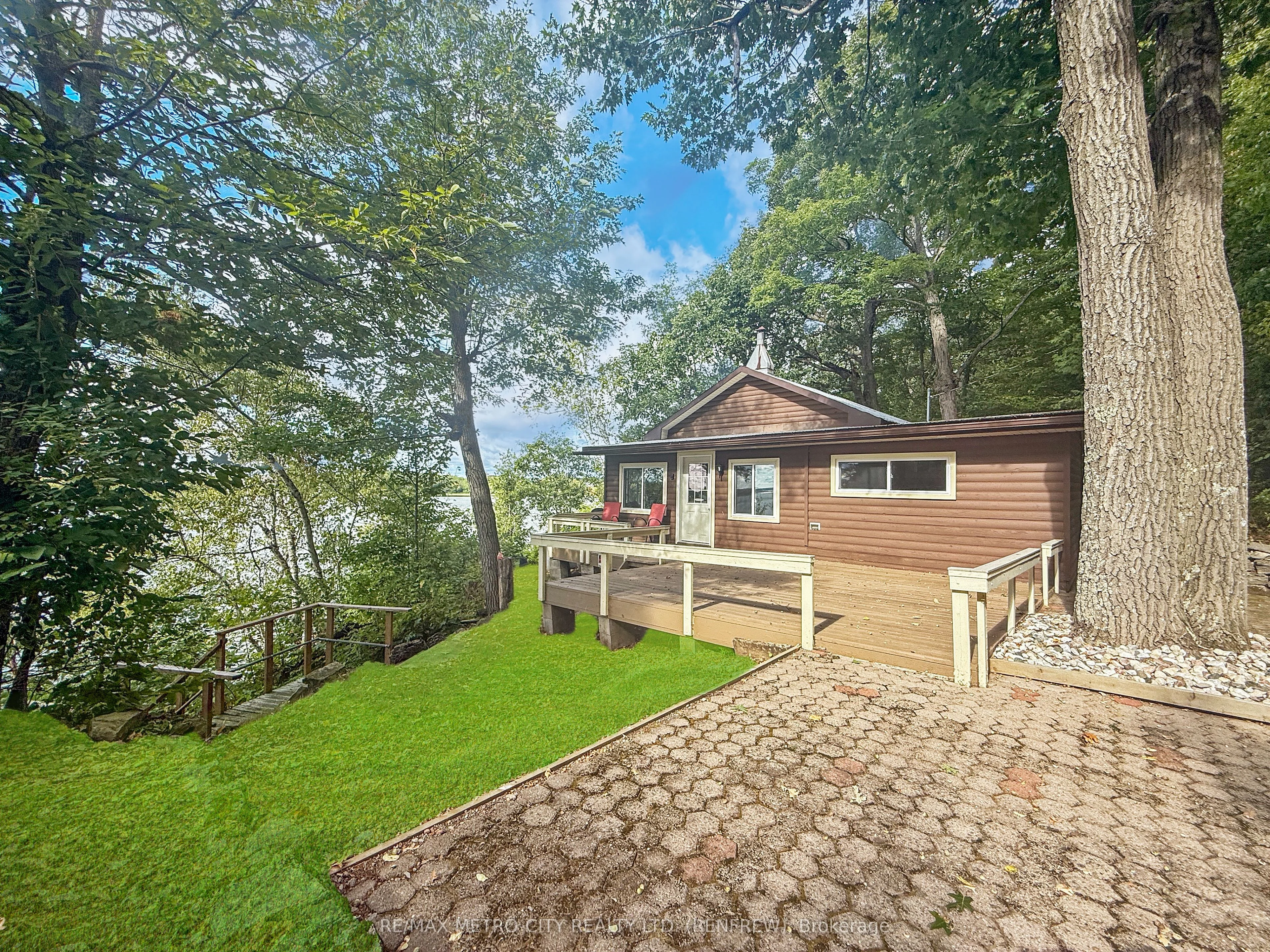 289 Dogwood Trail, Whitewater Region, ON K0J 1C0