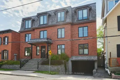 Condo Apartment in Ottawa Centre
