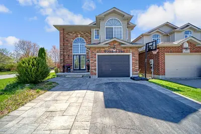 Detached in Guelph