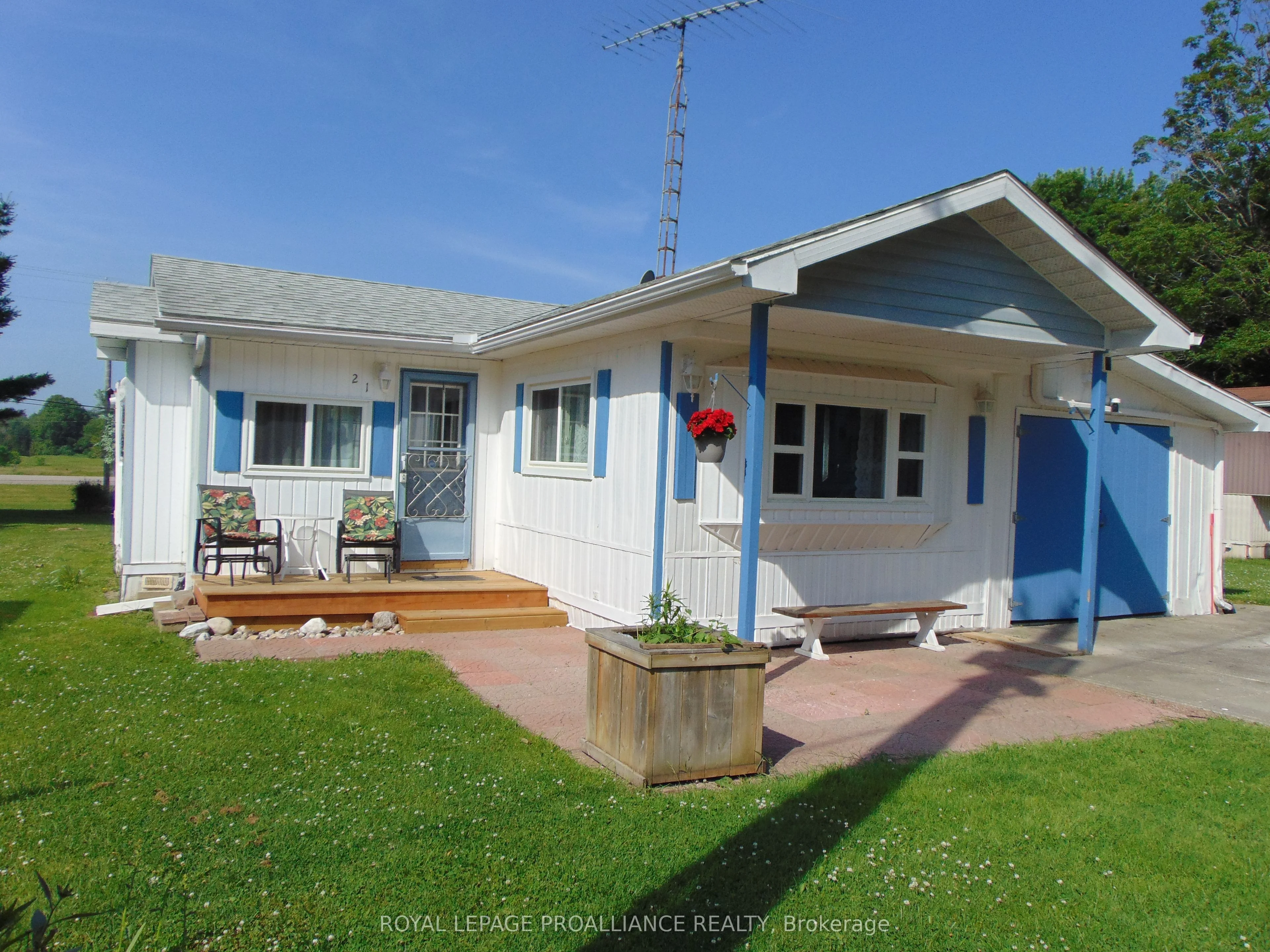 1645 W County Road 42 Road W 21, Rideau Lakes, ON K0G 1E0