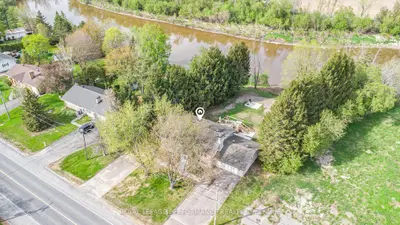 Detached in Alfred and Plantagenet