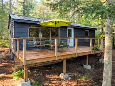 Detached in Parry Sound Remote Area