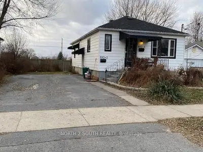 Detached in Kingston