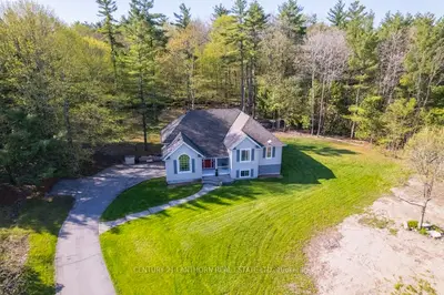 Detached in Tyendinaga