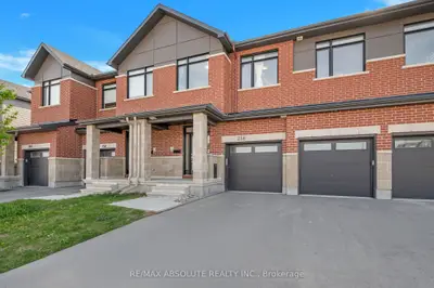 Att/Row/Townhouse in Kanata