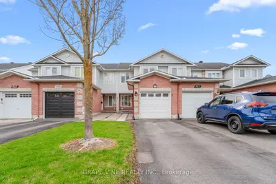 Att/Row/Townhouse in Orleans - Cumberland and Area
