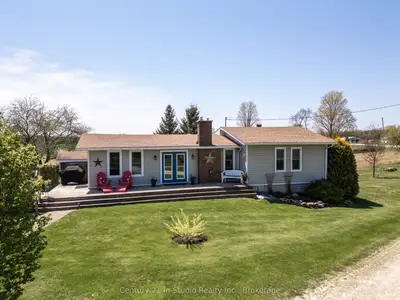Detached in West Grey