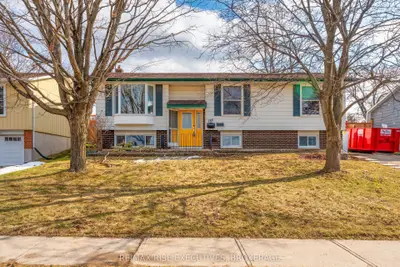 Duplex in Kingston