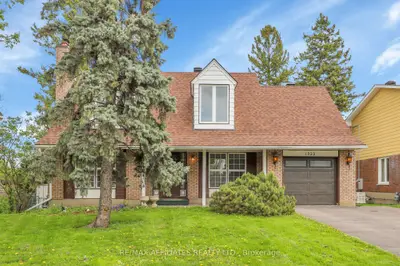 Detached in Hunt Club - South Keys and Area