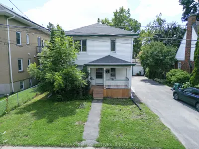 Duplex in Kingston