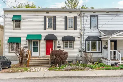 Att/Row/Townhouse in Westboro - Hampton Park