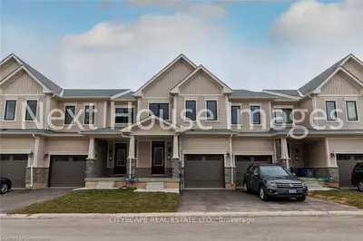 Att/Row/Townhouse in Niagara Falls