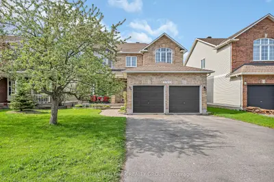 Detached in Blossom Park - Airport and Area
