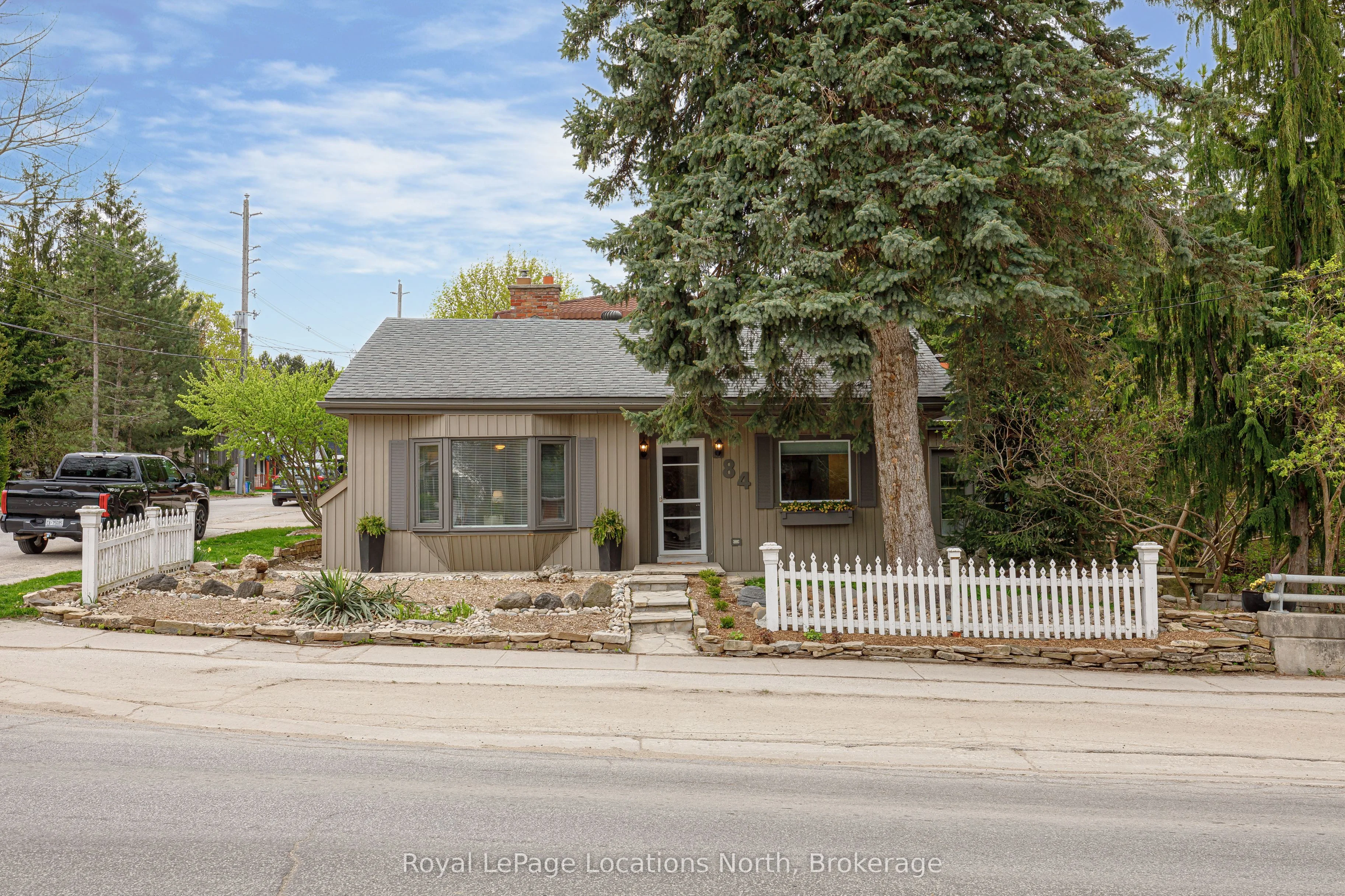 84 Sykes Street S, Meaford, On N4l 1e3