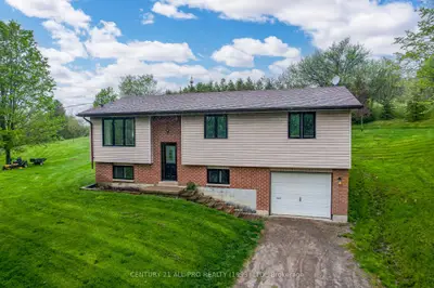 Detached in Hamilton Township