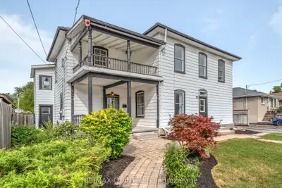 Detached in Belleville
