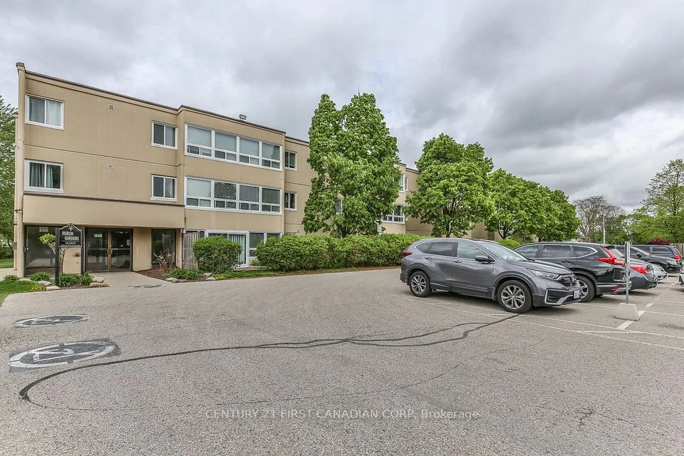 1445 Huron Street 208, London East, ON N5V 2E6