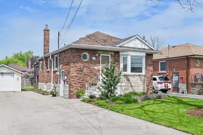Detached in Hamilton