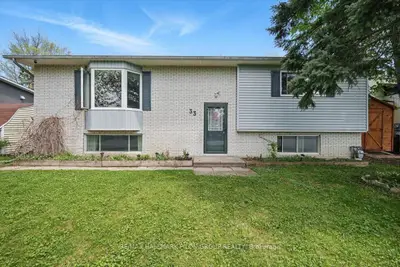 Detached in Stittsville - Munster - Richmond