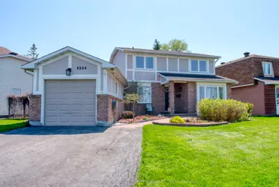 Detached in Orleans - Convent Glen and Area