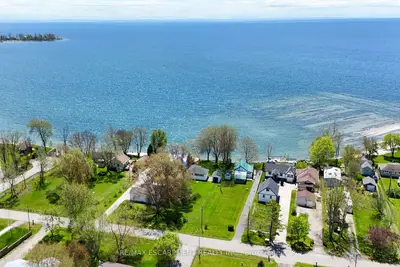 13 Horseshoe Bay Road, Haldimand, On N1a 2w8