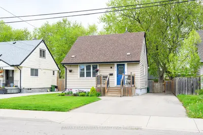 Detached in Hamilton
