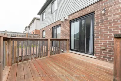 Att/Row/Townhouse in Cambridge