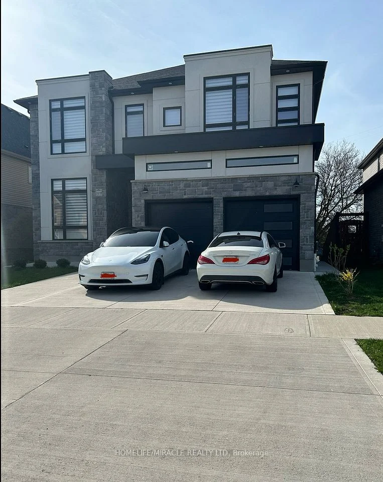 309 Blair Creek Drive Basement room 2, Kitchener, ON N2P 0G4
